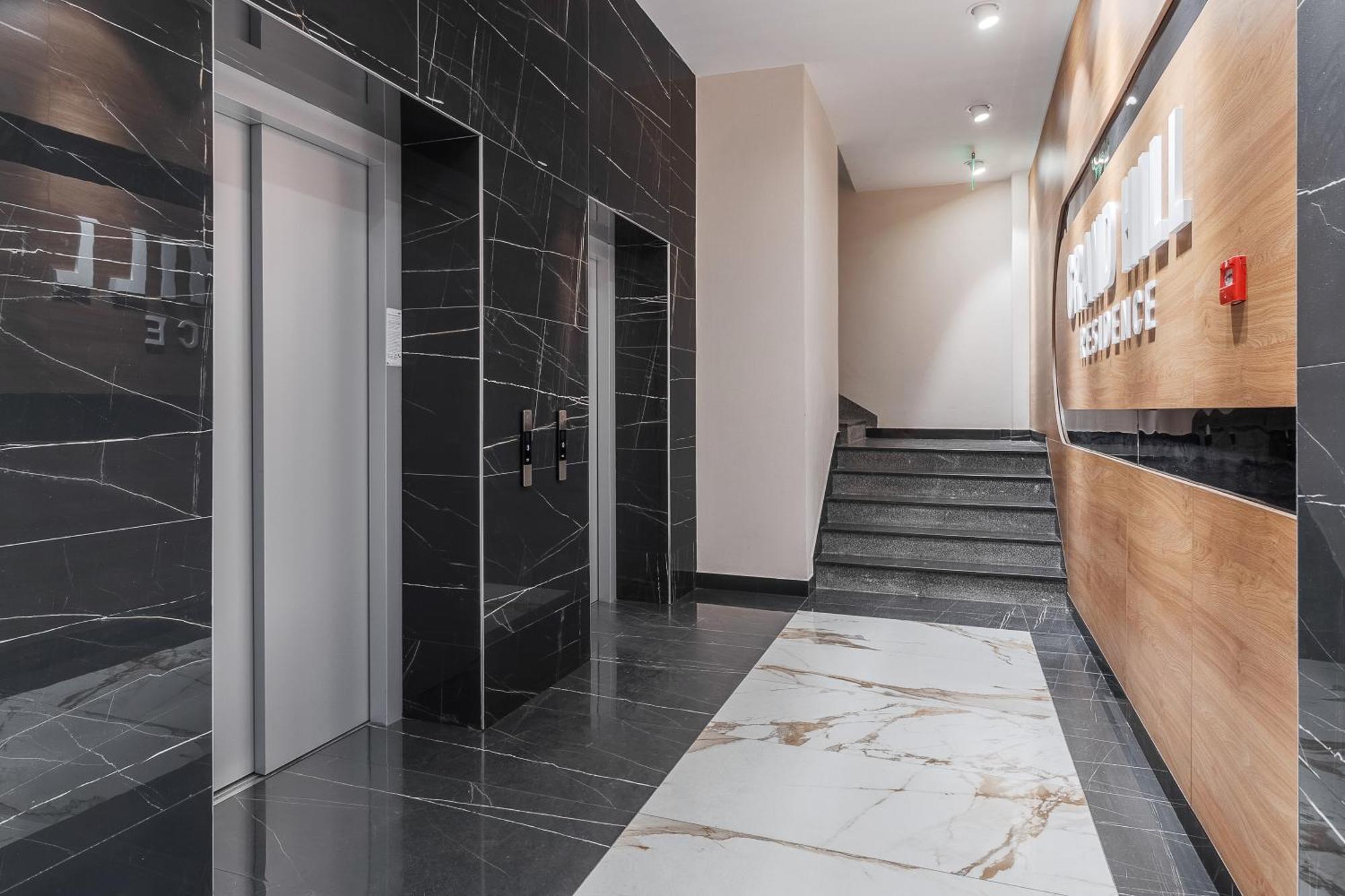Rosewood Gold Apartment Oradea Bagian luar foto