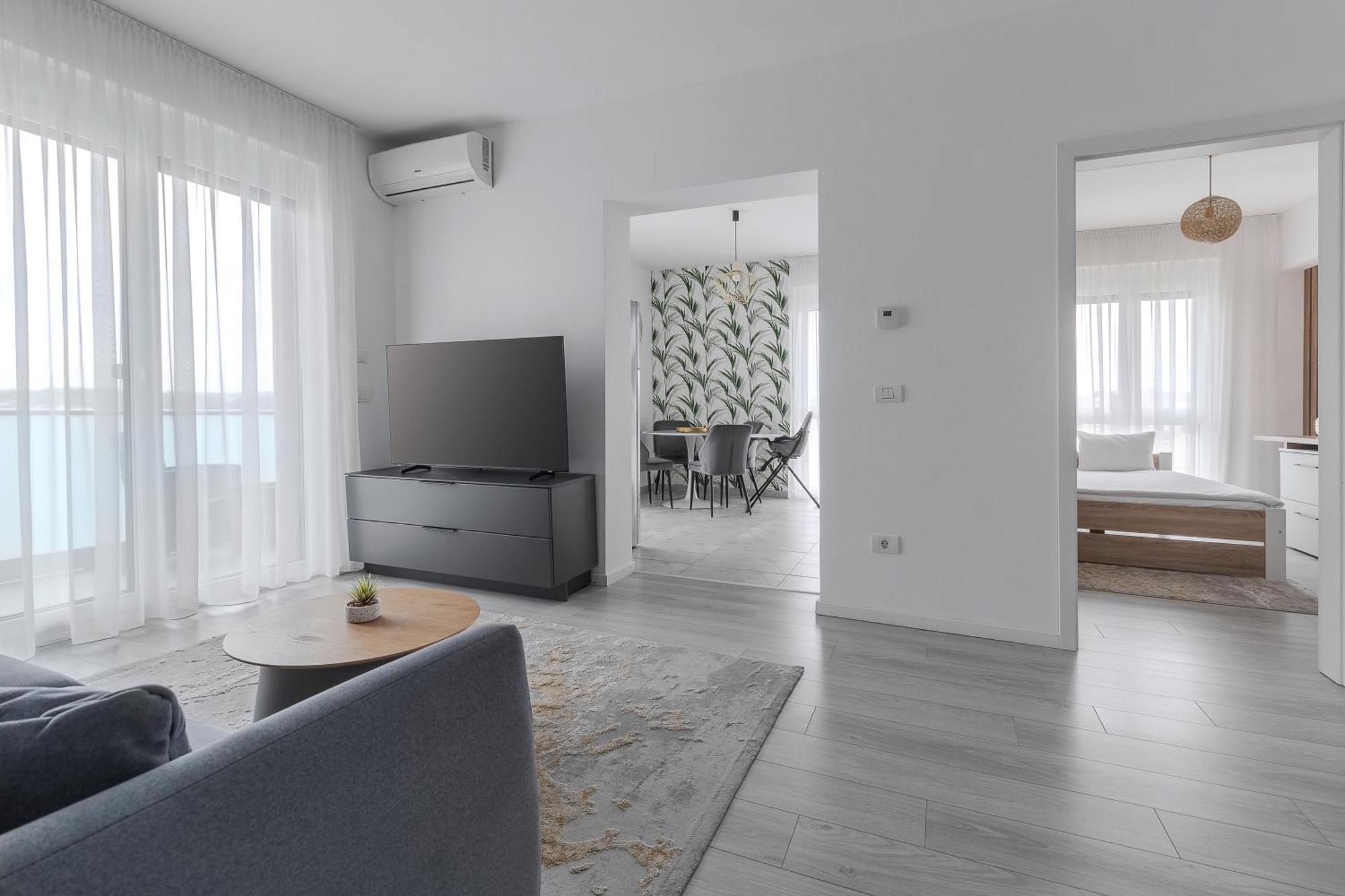 Rosewood Gold Apartment Oradea Bagian luar foto